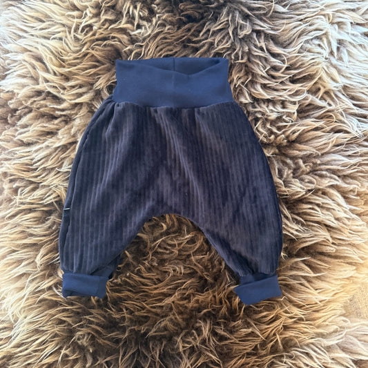 Bo – Harembroekje (effen, stretch corduroy, marine)