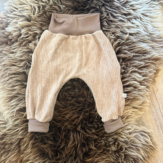 Bo – Harembroekje (effen, stretch corduroy, creme)