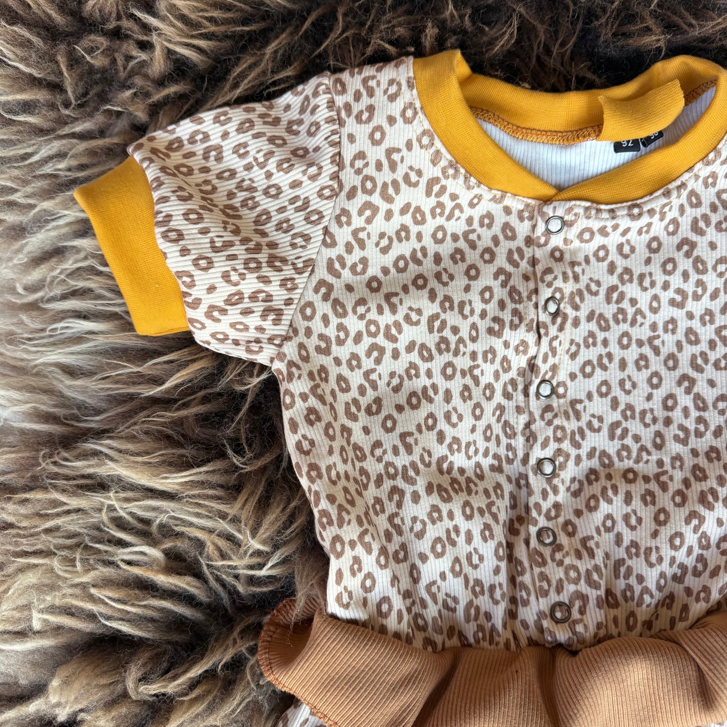 Retro romper animal
