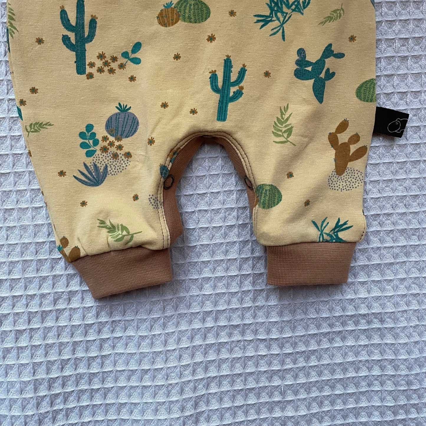 Tweedehands Onesie Cacti 50-56