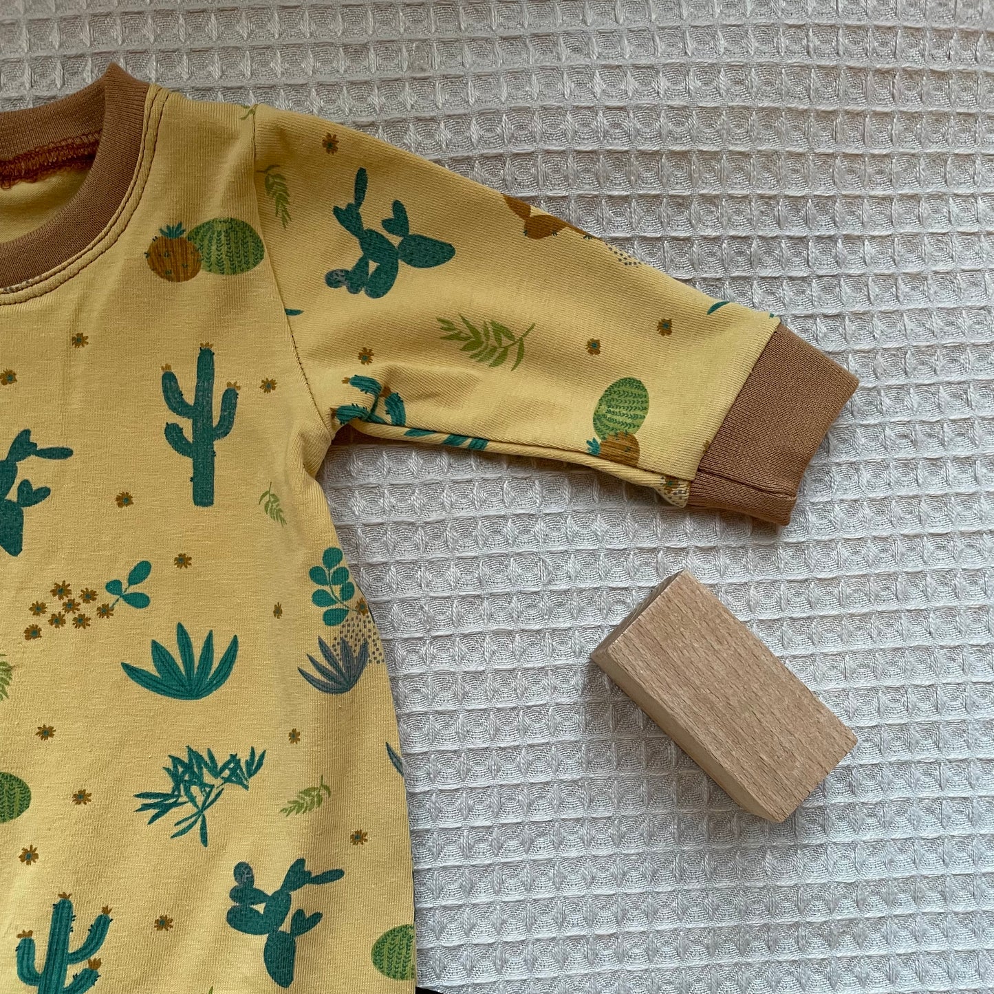 Tweedehands Onesie Cacti 50-56