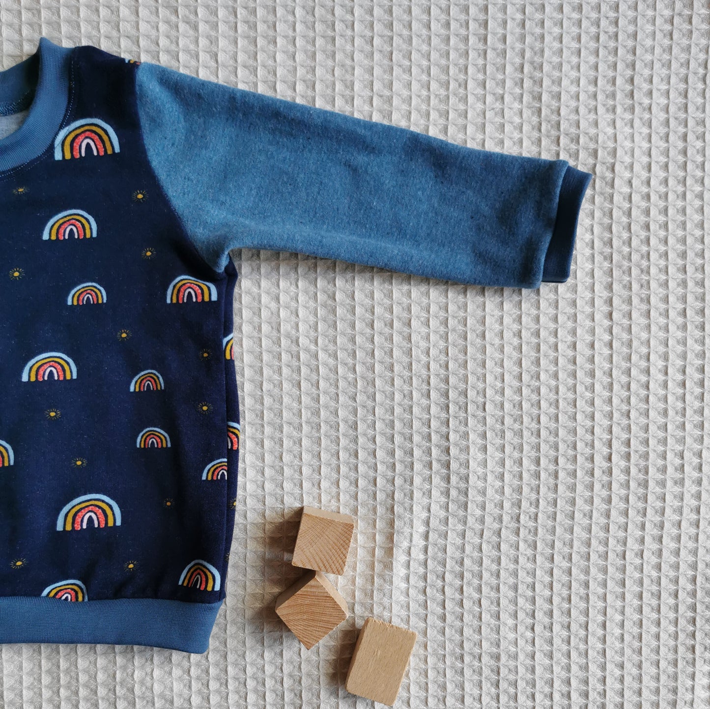 Sweater Rainbow blue
