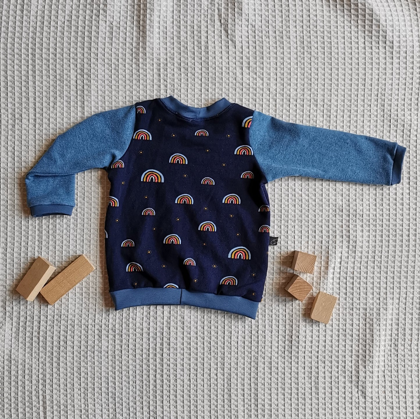 Sweater Rainbow blue