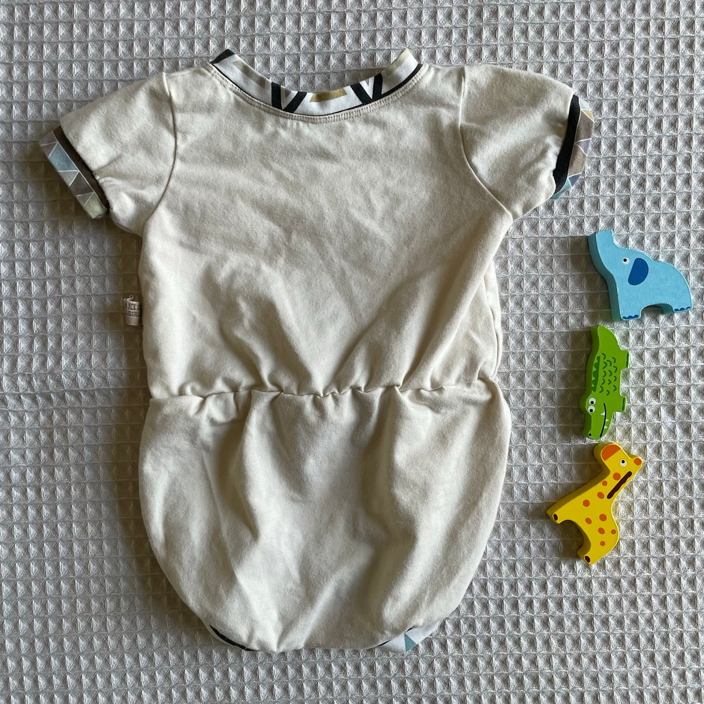 Rox - Retro Romper ( Creme Indiana )