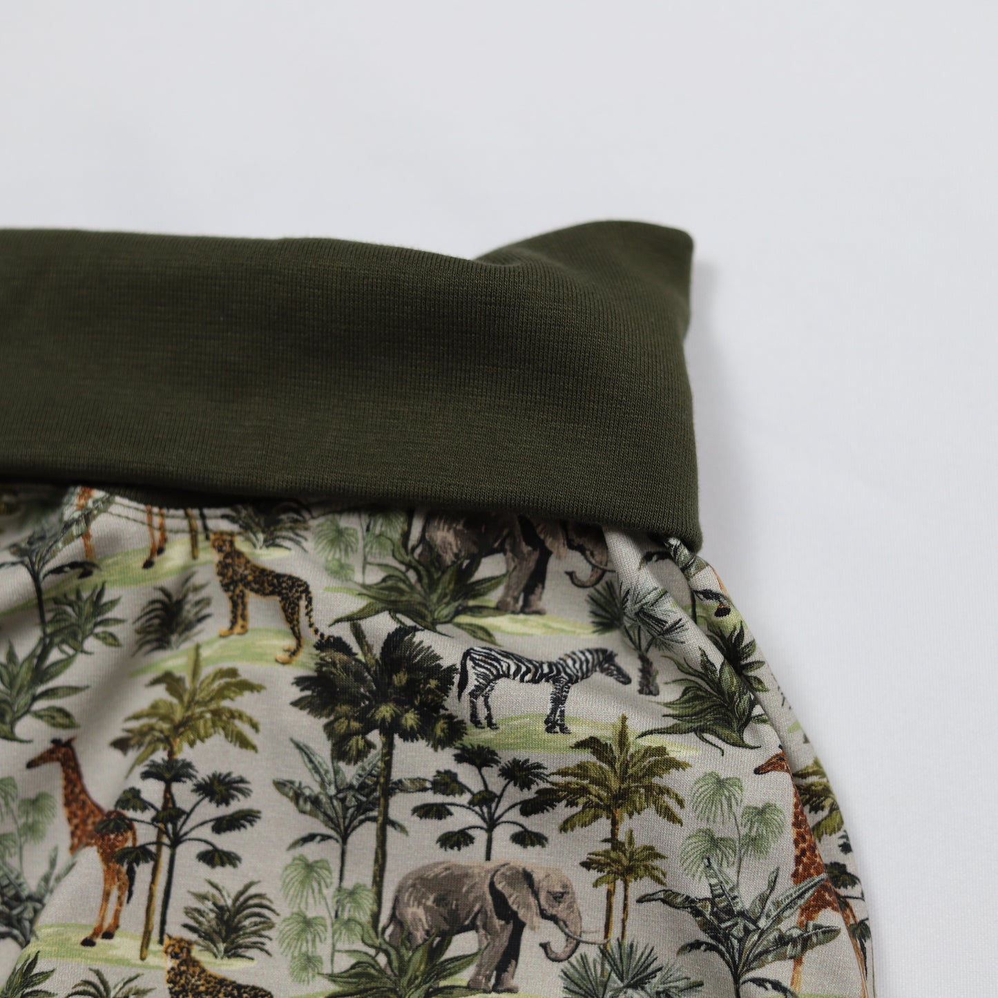 Foldover Shorts Jungle