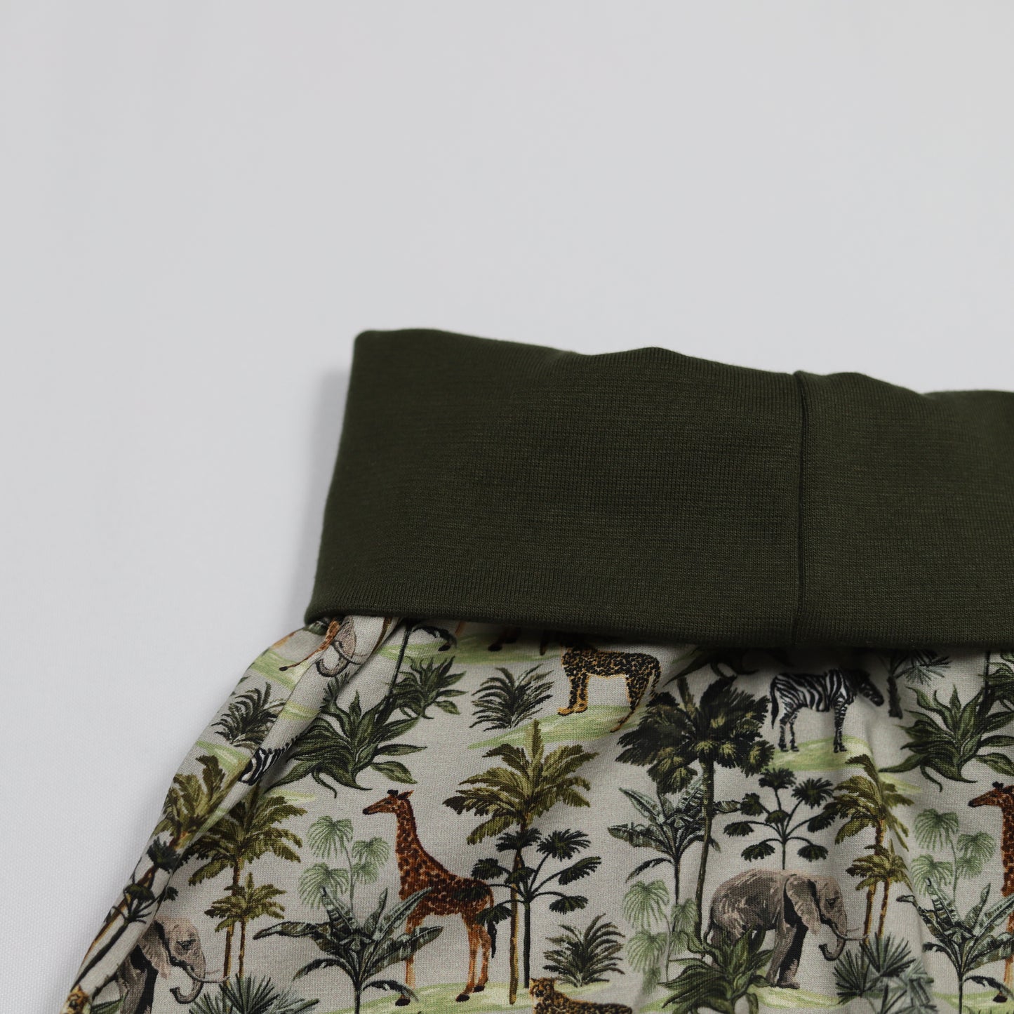 Foldover Shorts Jungle