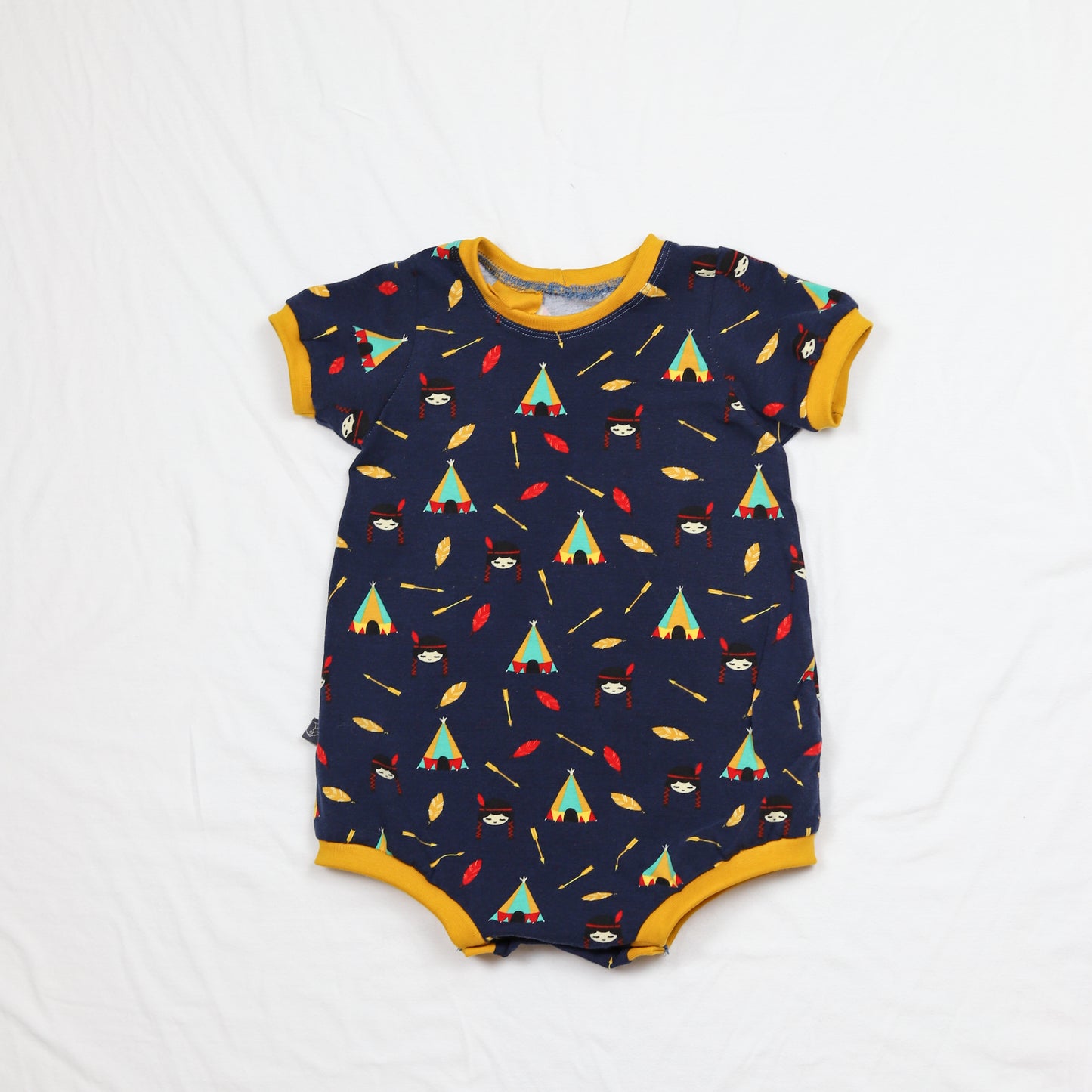 Baggy Onesie Tipi