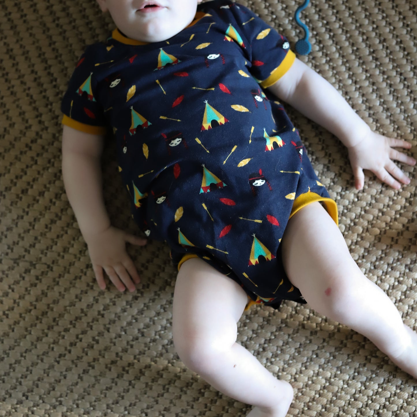 Baggy Onesie Tipi
