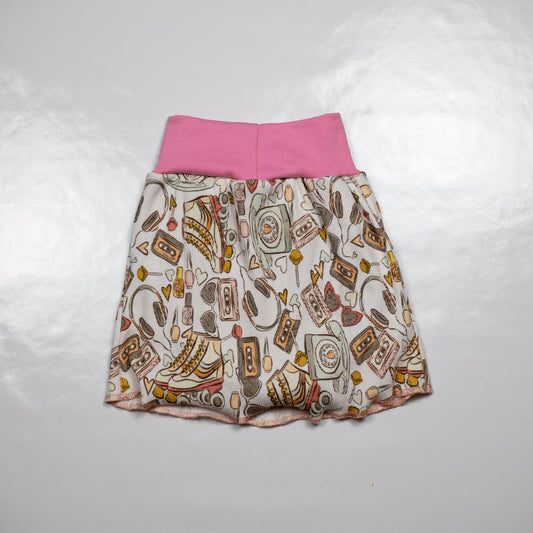 handgemaakt rokje met retroprint, rozetinten. Voor wasbare luiers