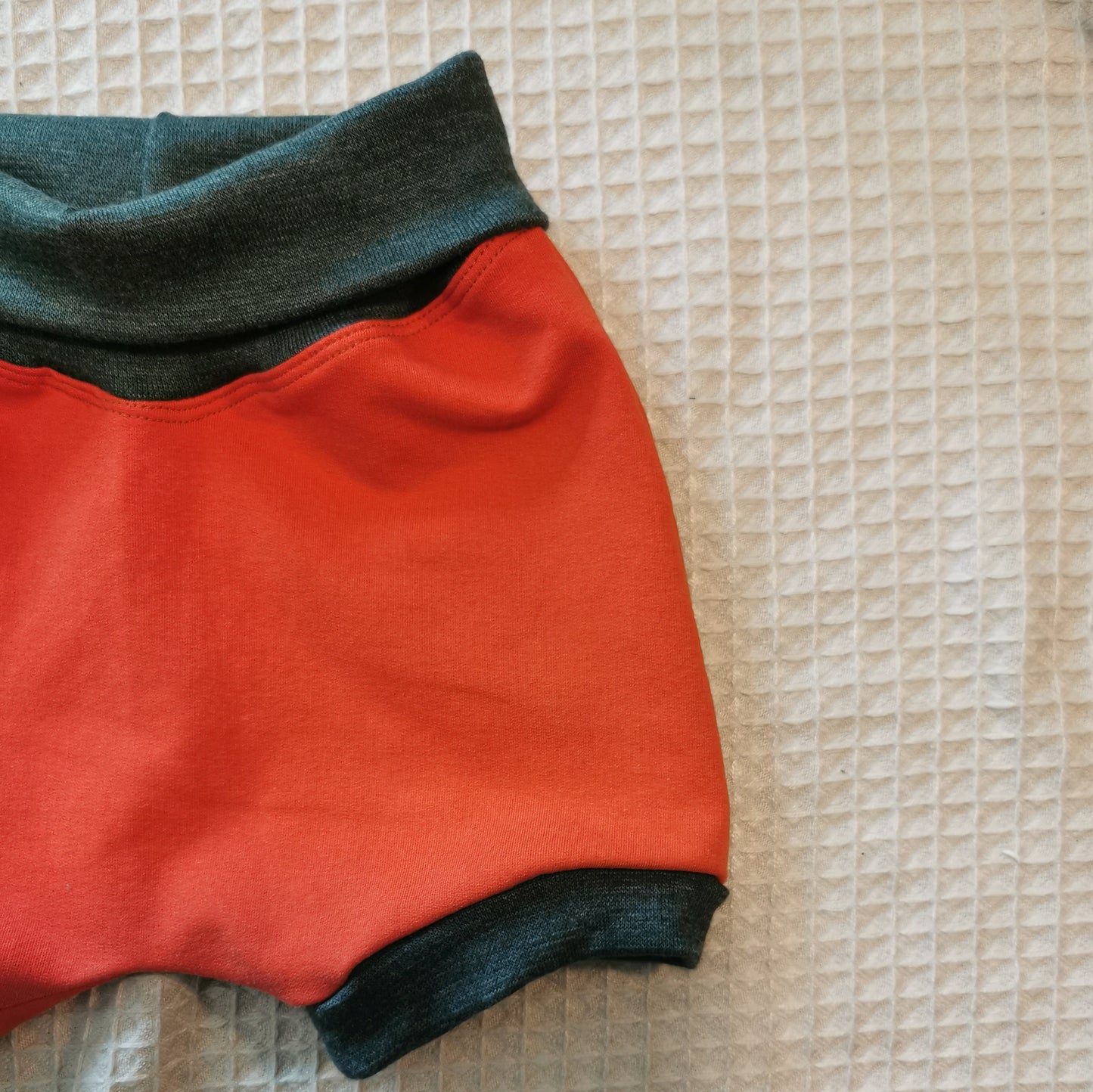 Foldover Shorts Rusty Green