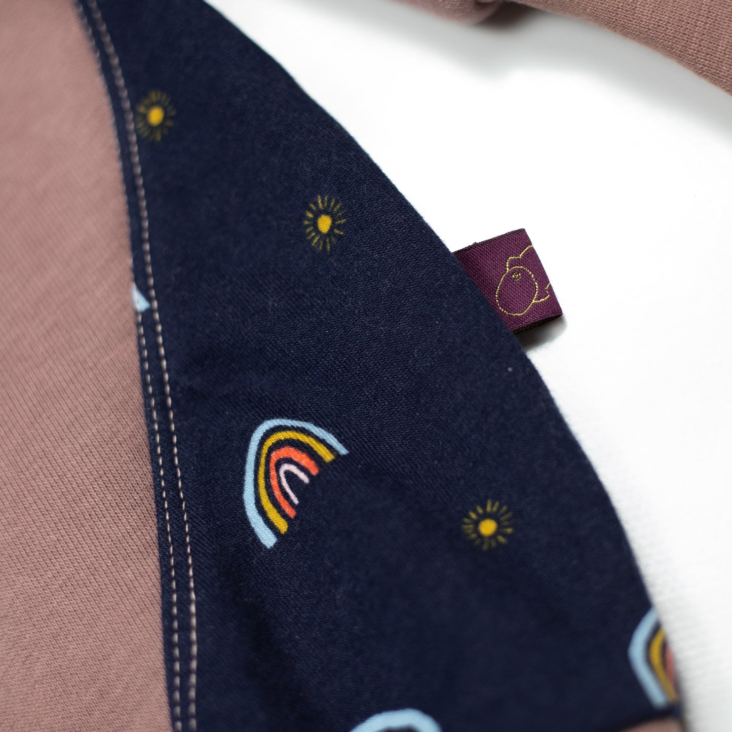 Sweater Rainbow Milkshake