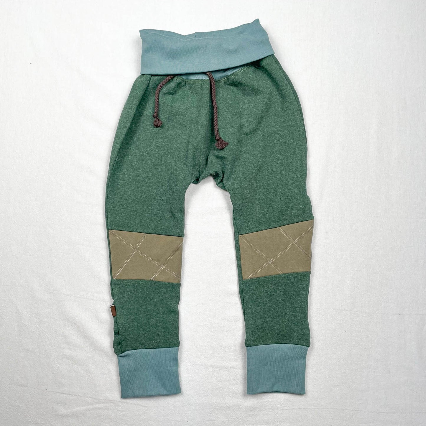 Meegroeibroekje Minty Forest