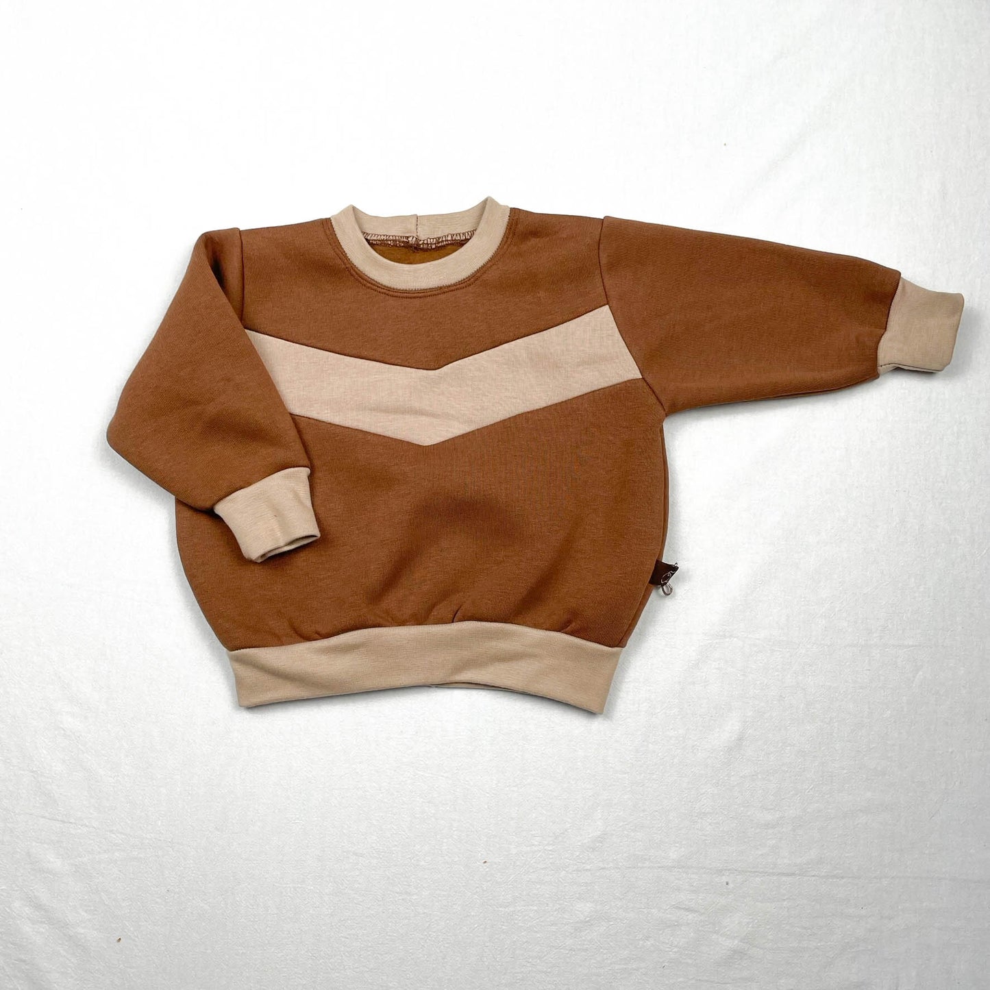 Sweater Chocolate