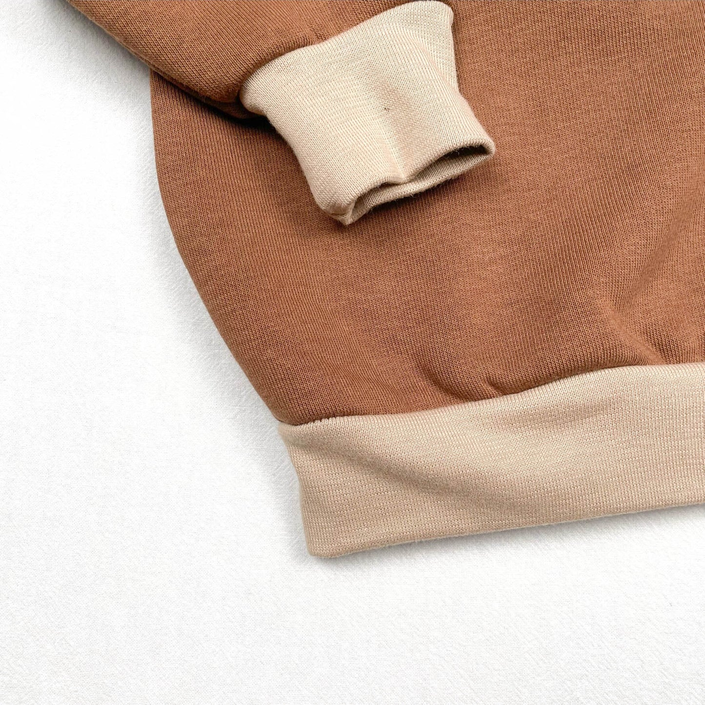 Sweater Chocolate