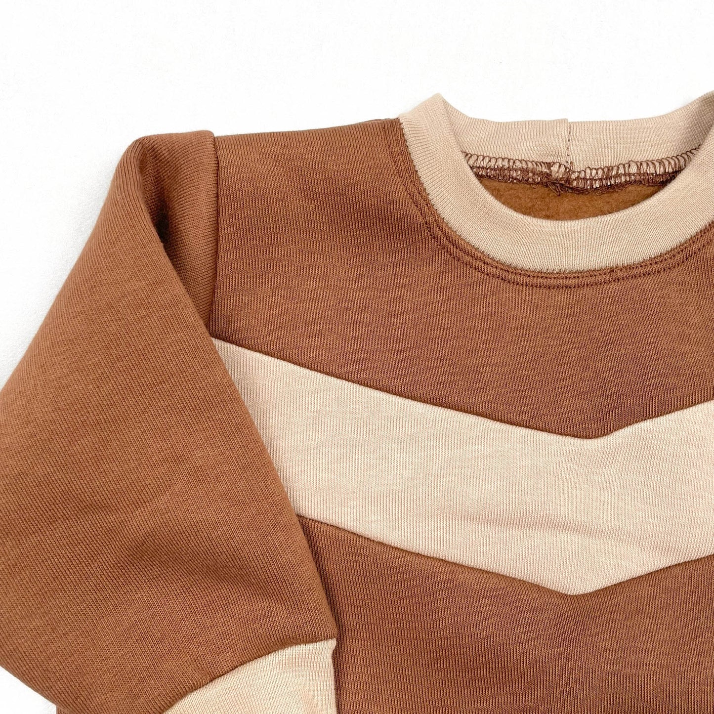 Sweater Chocolate