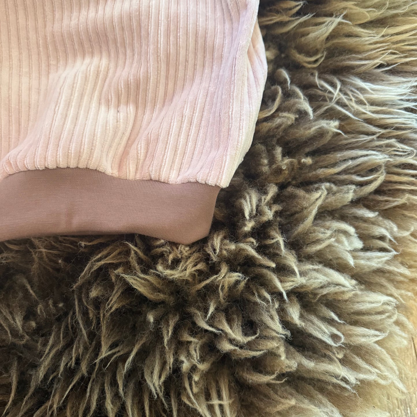 Corduroy Sweater pink
