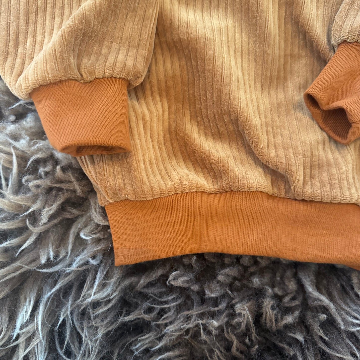 Sweater Corduroy Cognac