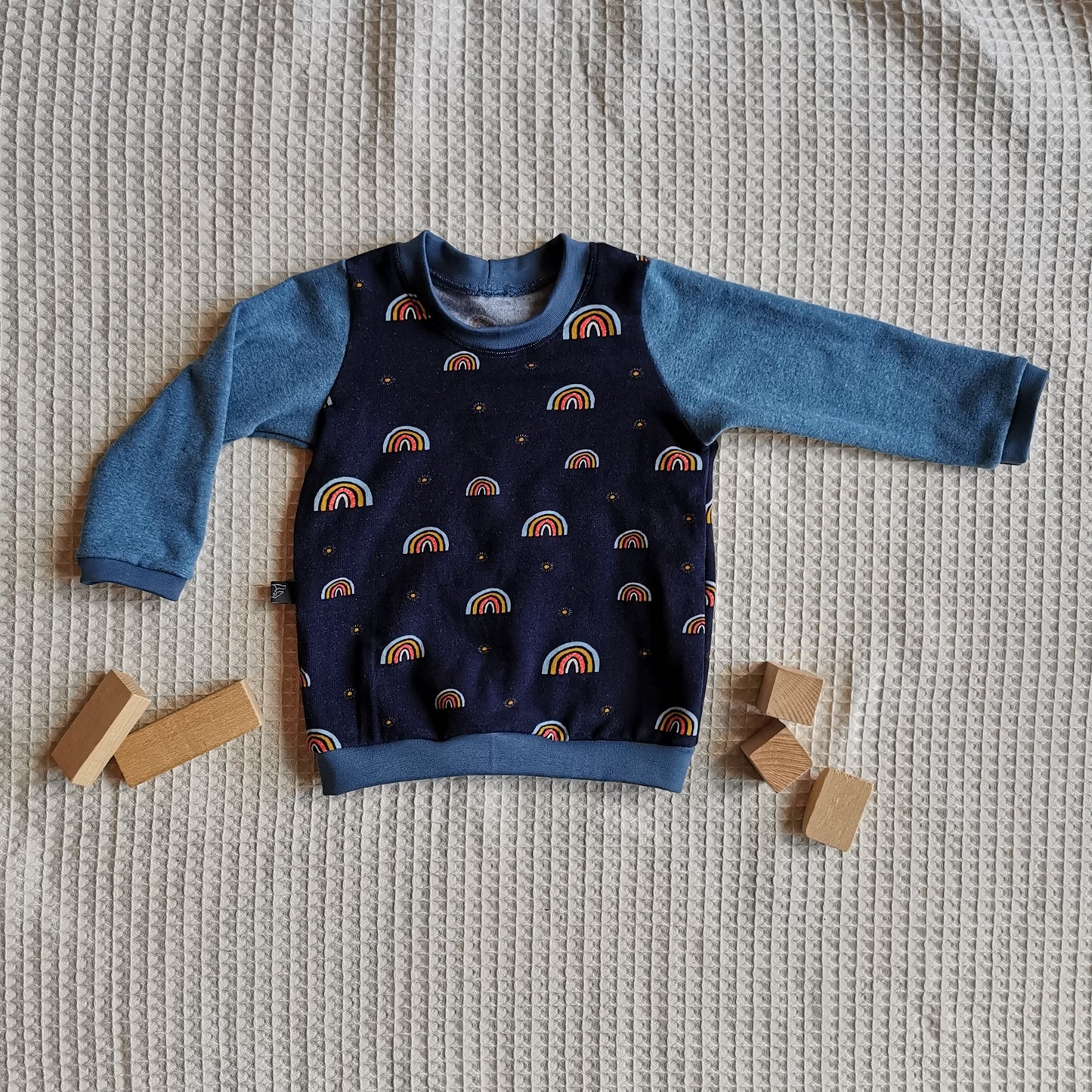 Sweater Rainbow blue