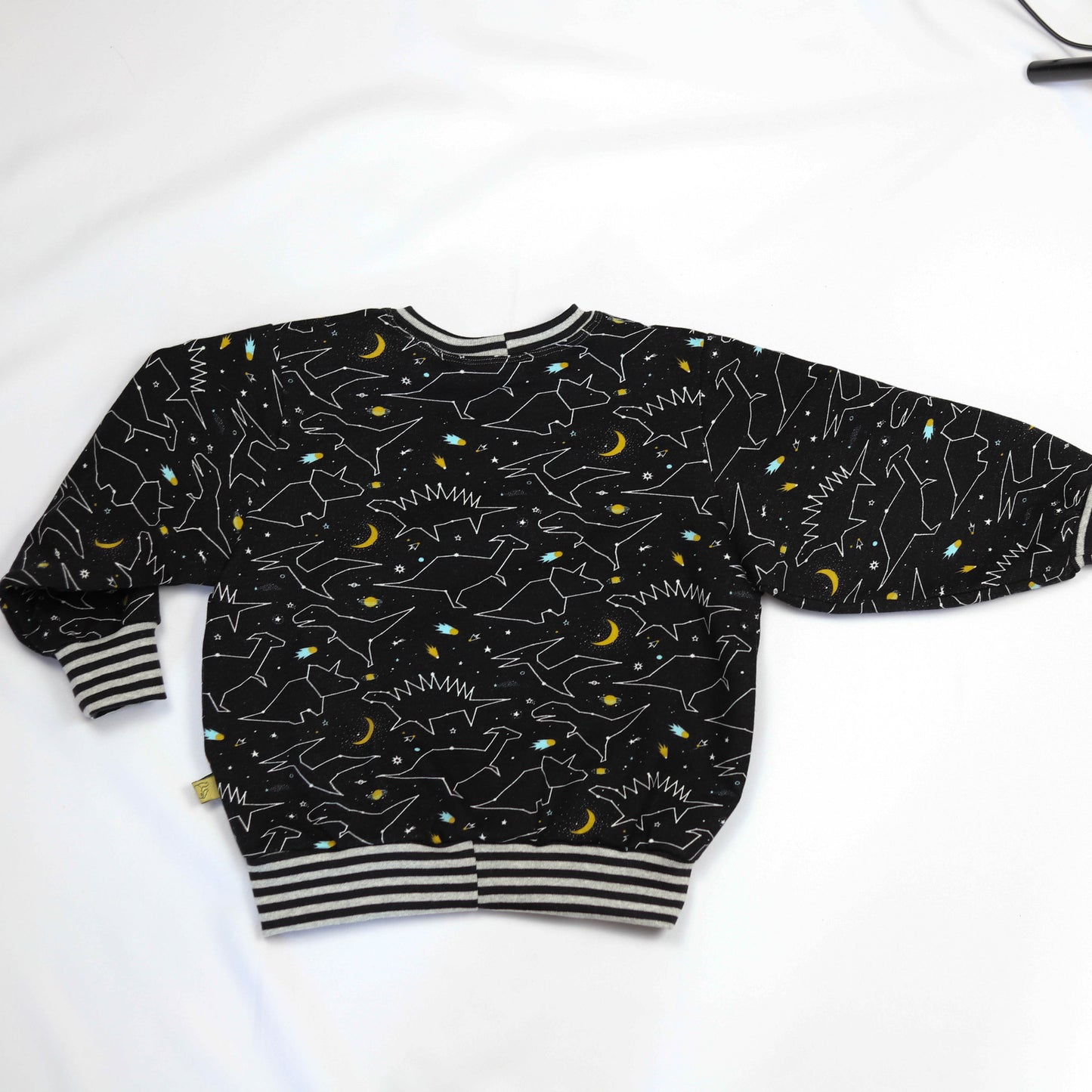 Sweater Dino Black