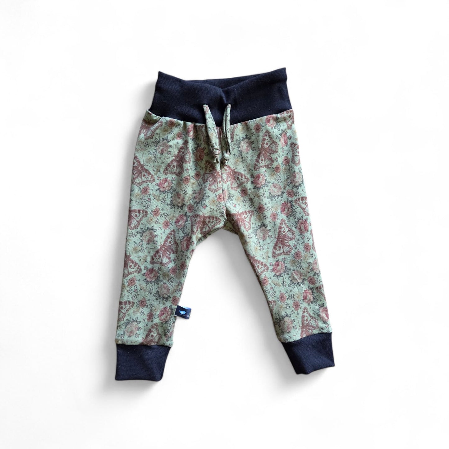 studioshot van slank broekje voor wasbare luiers