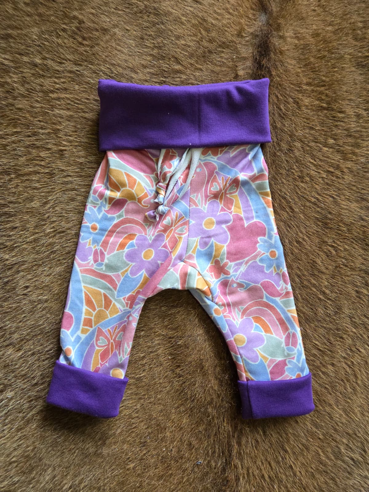 French terry meegroeibroekje met unicorns voor wasbare luiers