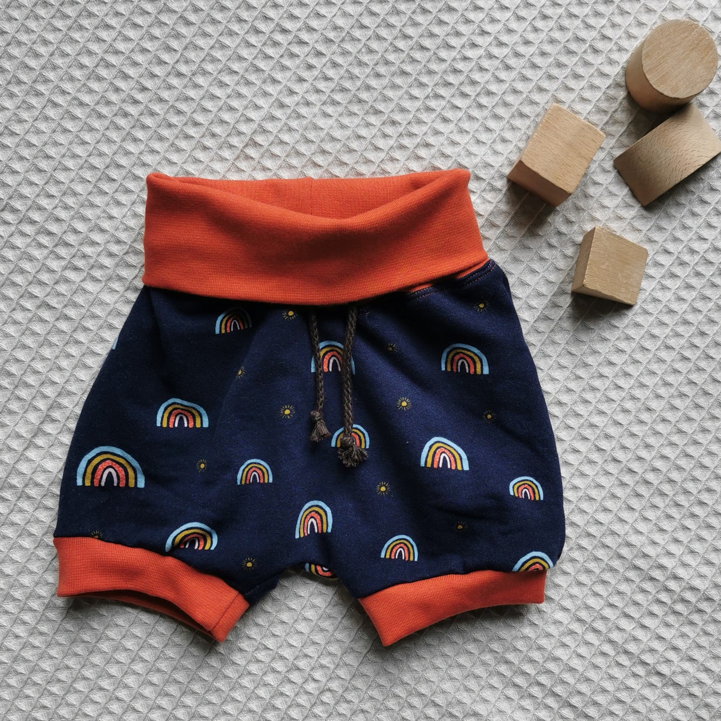 Foldover Shorts Rainbow