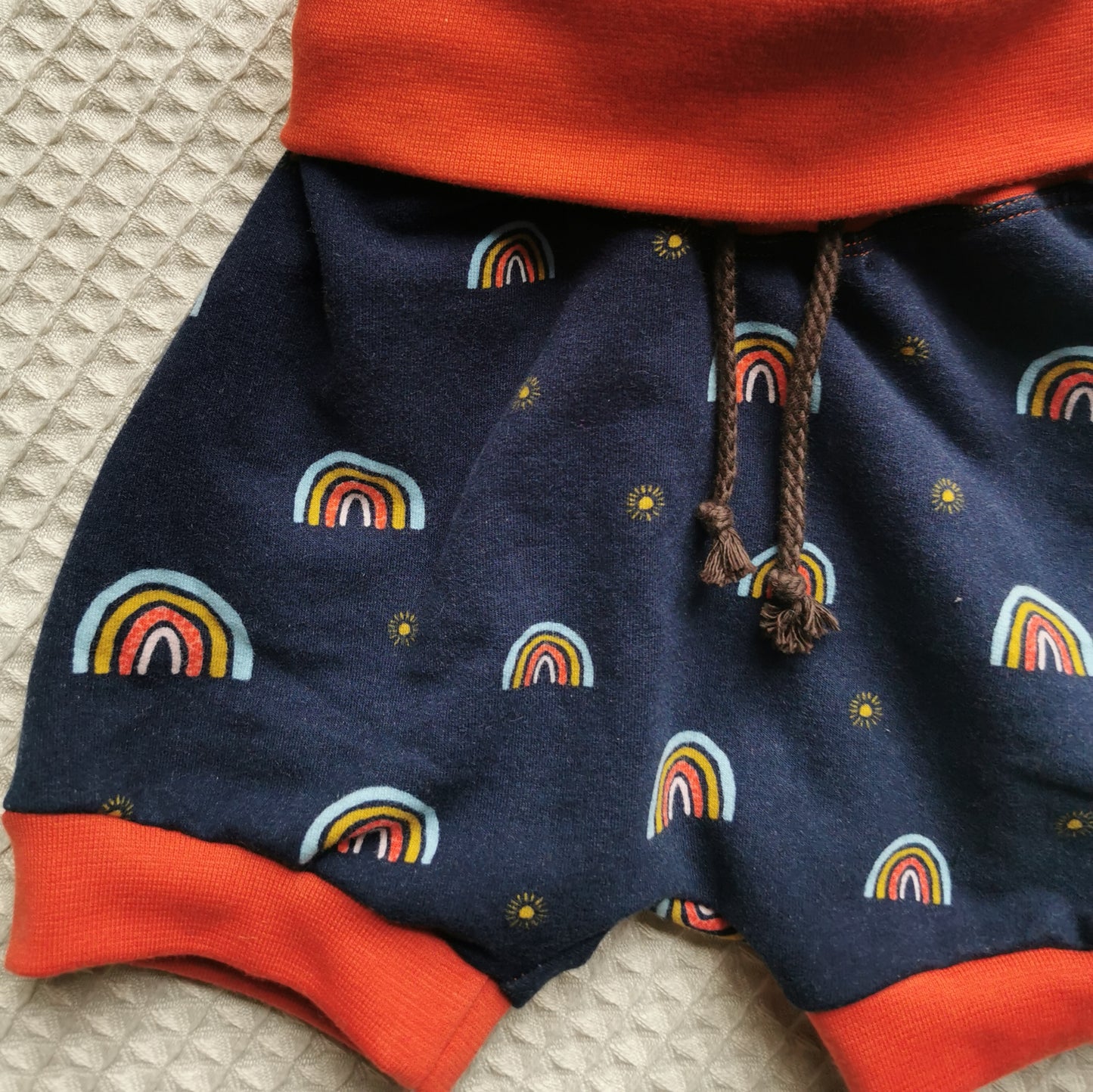 Foldover Shorts Rainbow