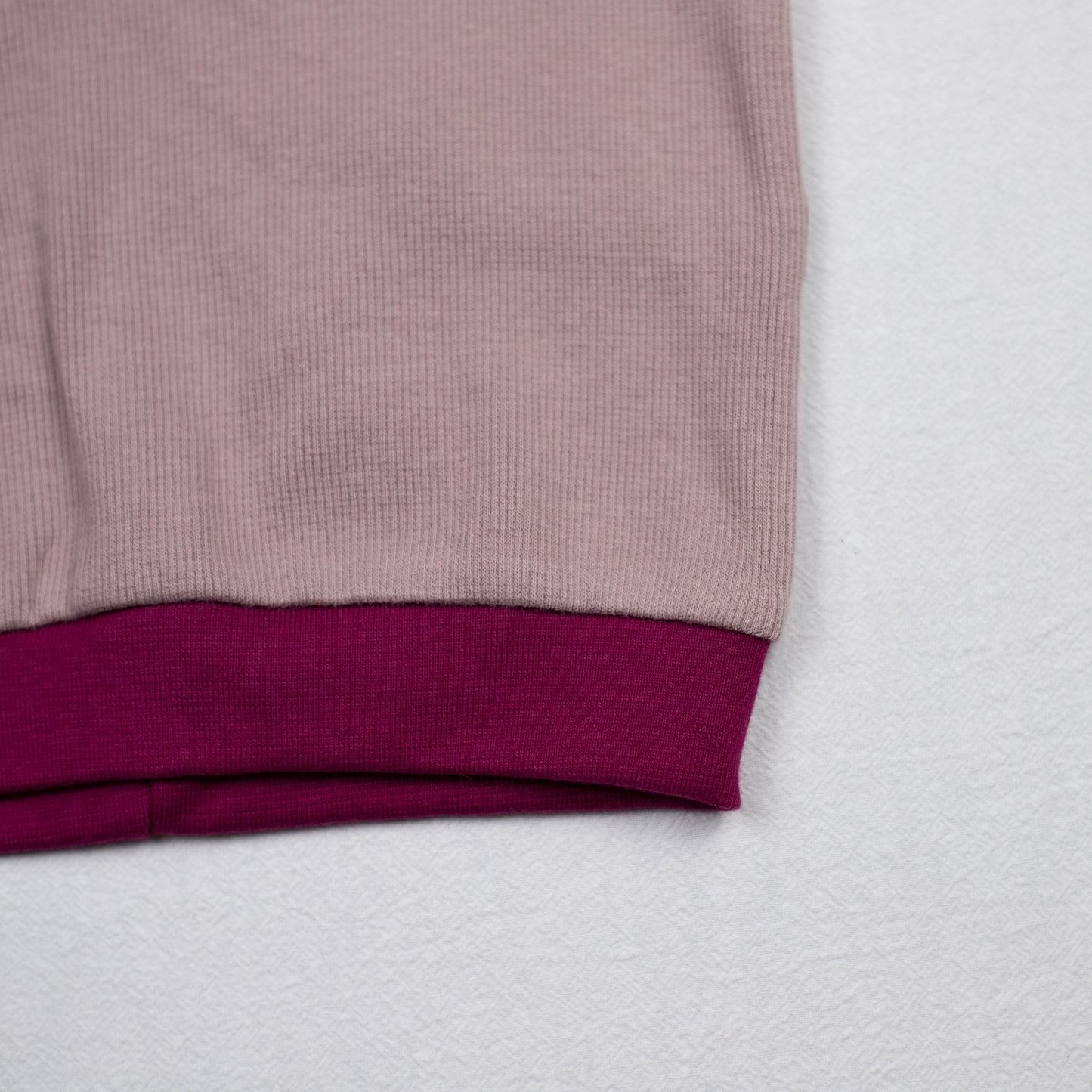 T-Shirt Aubergine Cross 56-62