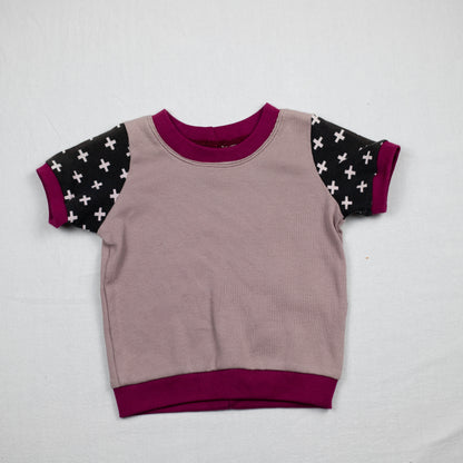 T-Shirt Aubergine Cross 56-62